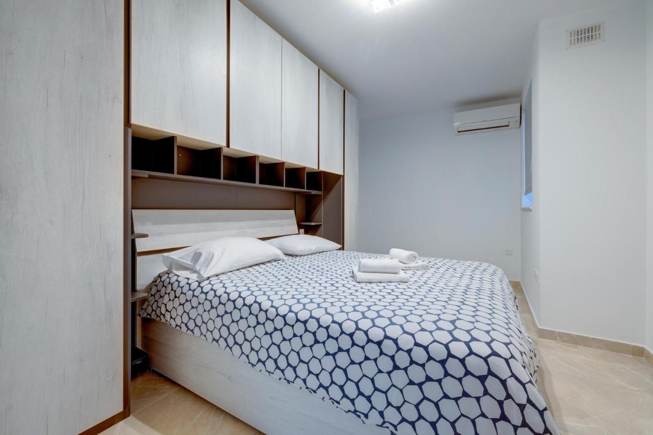 Marvellous 3Br Apartment In Central St Julians Сент Джулианс Экстерьер фото